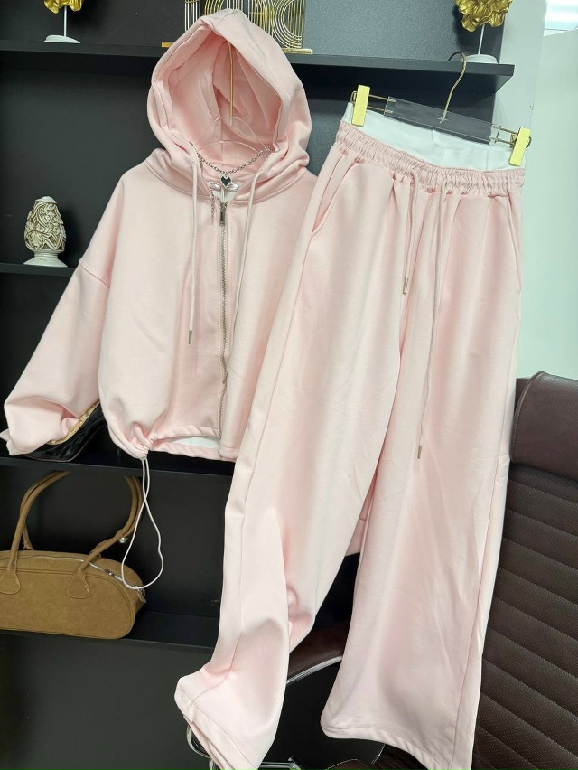 Спортивный костюм 23182135