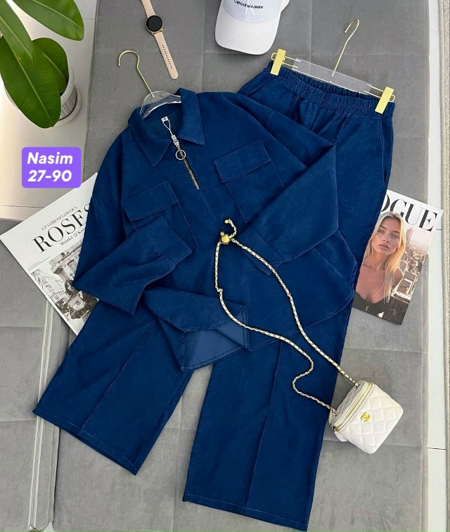 Спортивный костюм 23182689