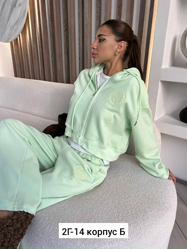 Спортивный костюм 23186583